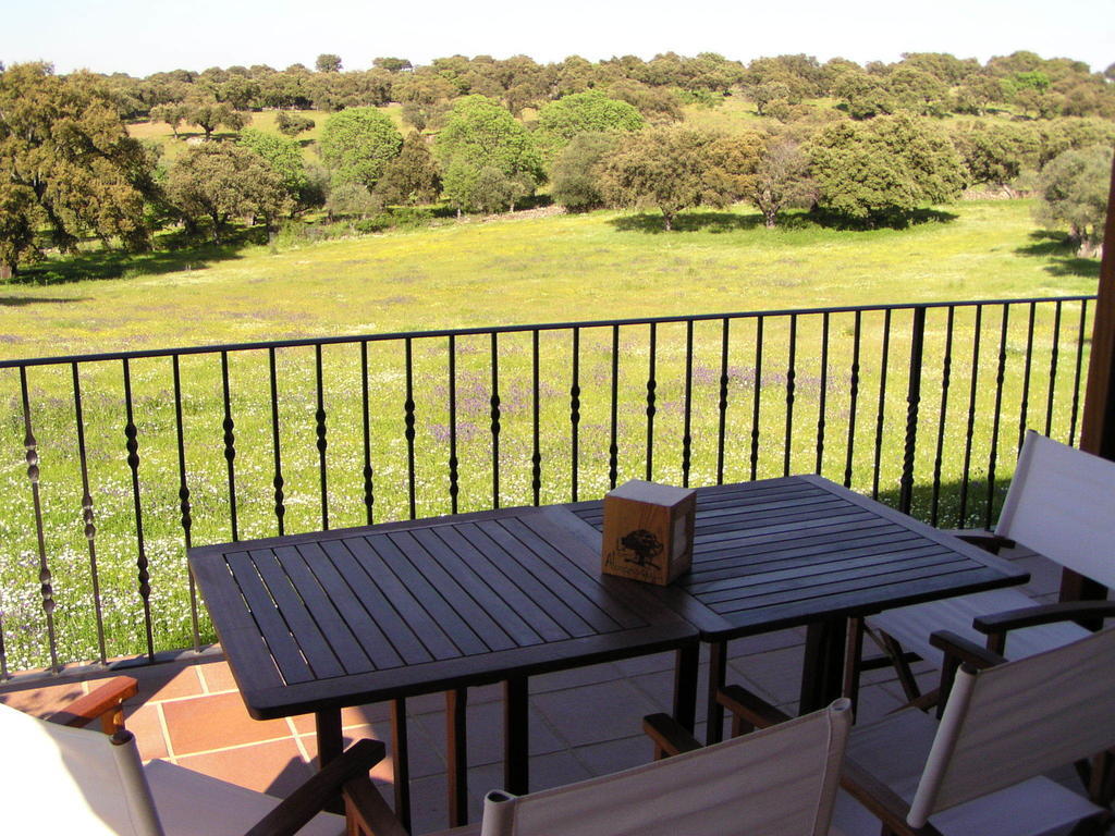 Maison d'hôtes La Cerca Del Alcornoque à Casas de Belvis Extérieur photo