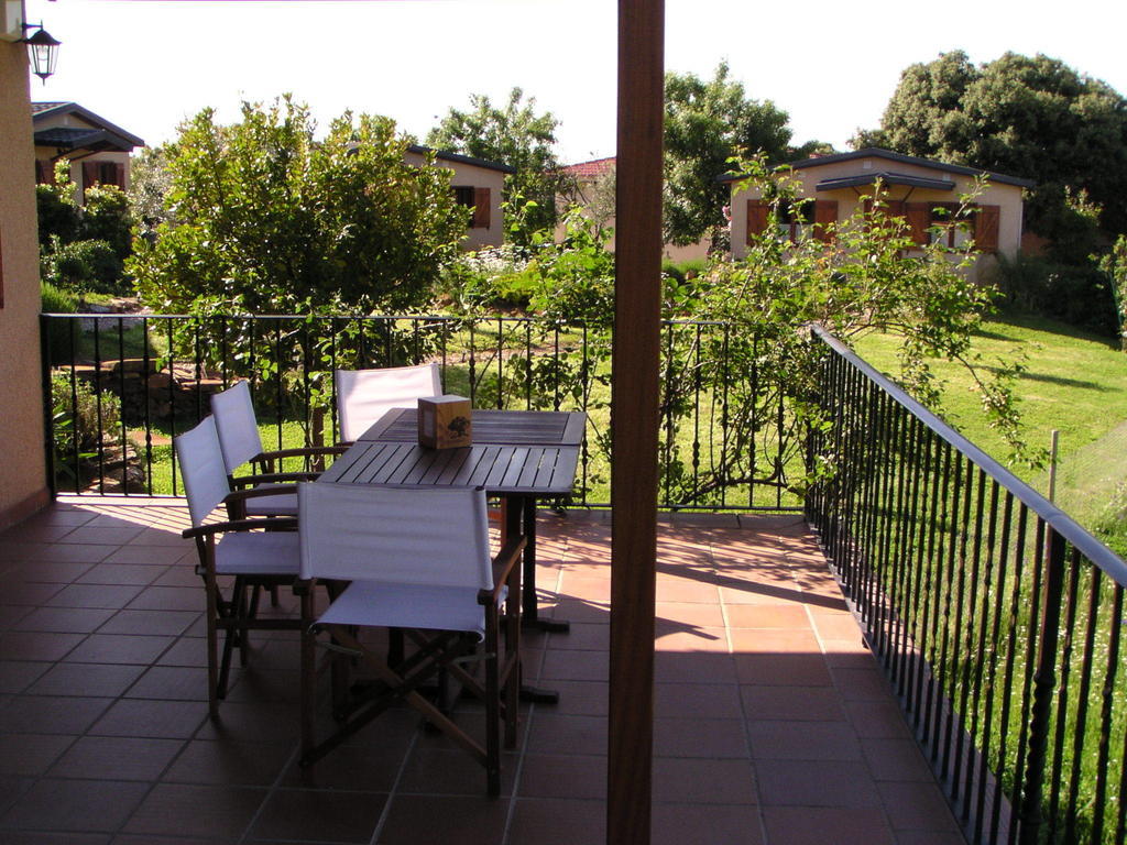Maison d'hôtes La Cerca Del Alcornoque à Casas de Belvis Extérieur photo